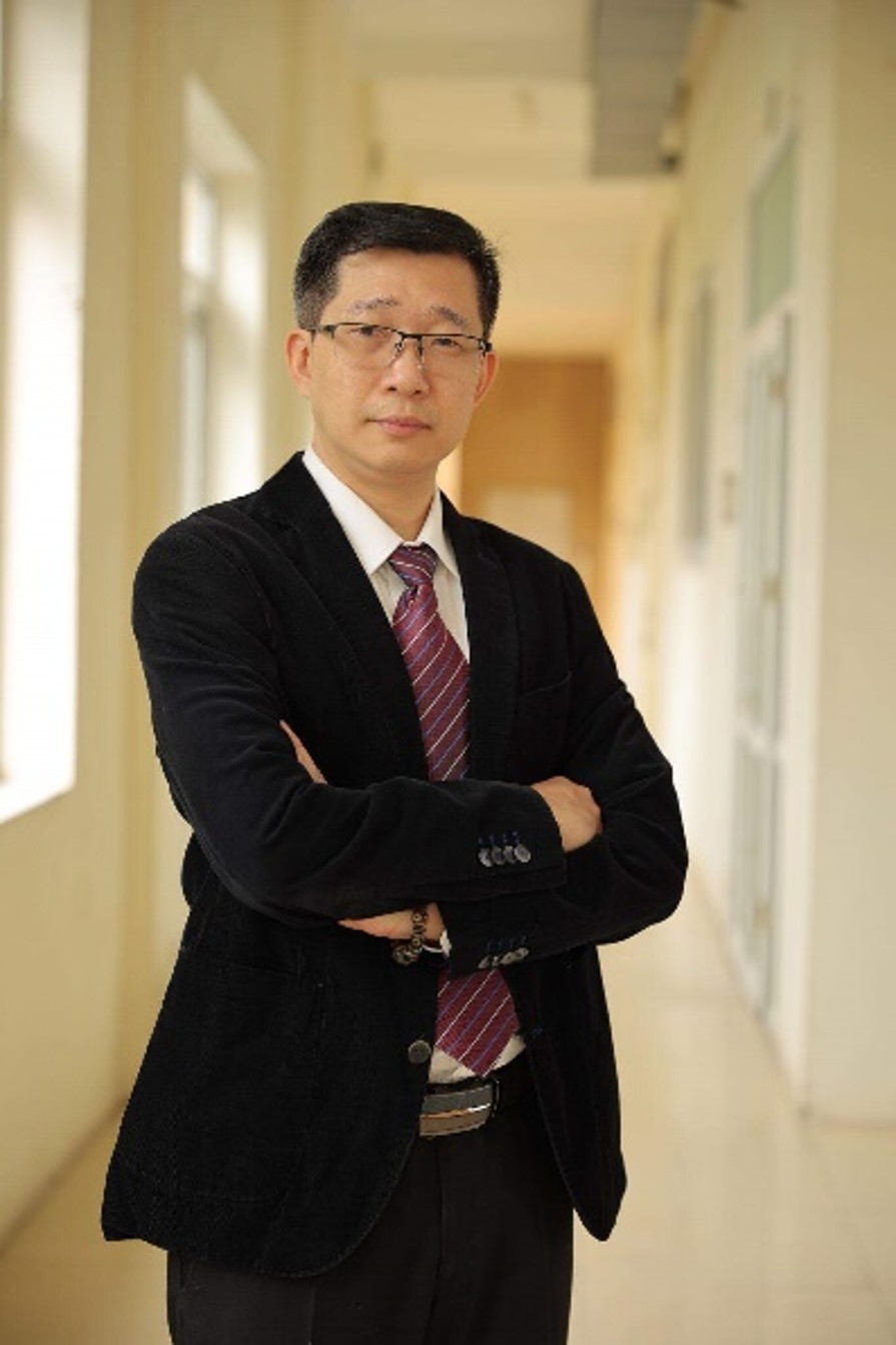 Prof. Dr. Nguyen Hoang Nam